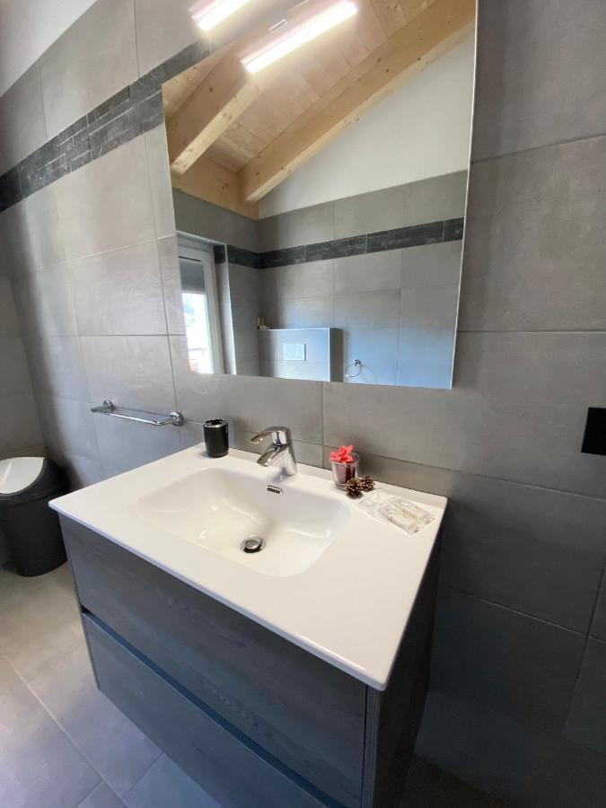 Attico Bella Vista Apartment Dubino ภายนอก รูปภาพ