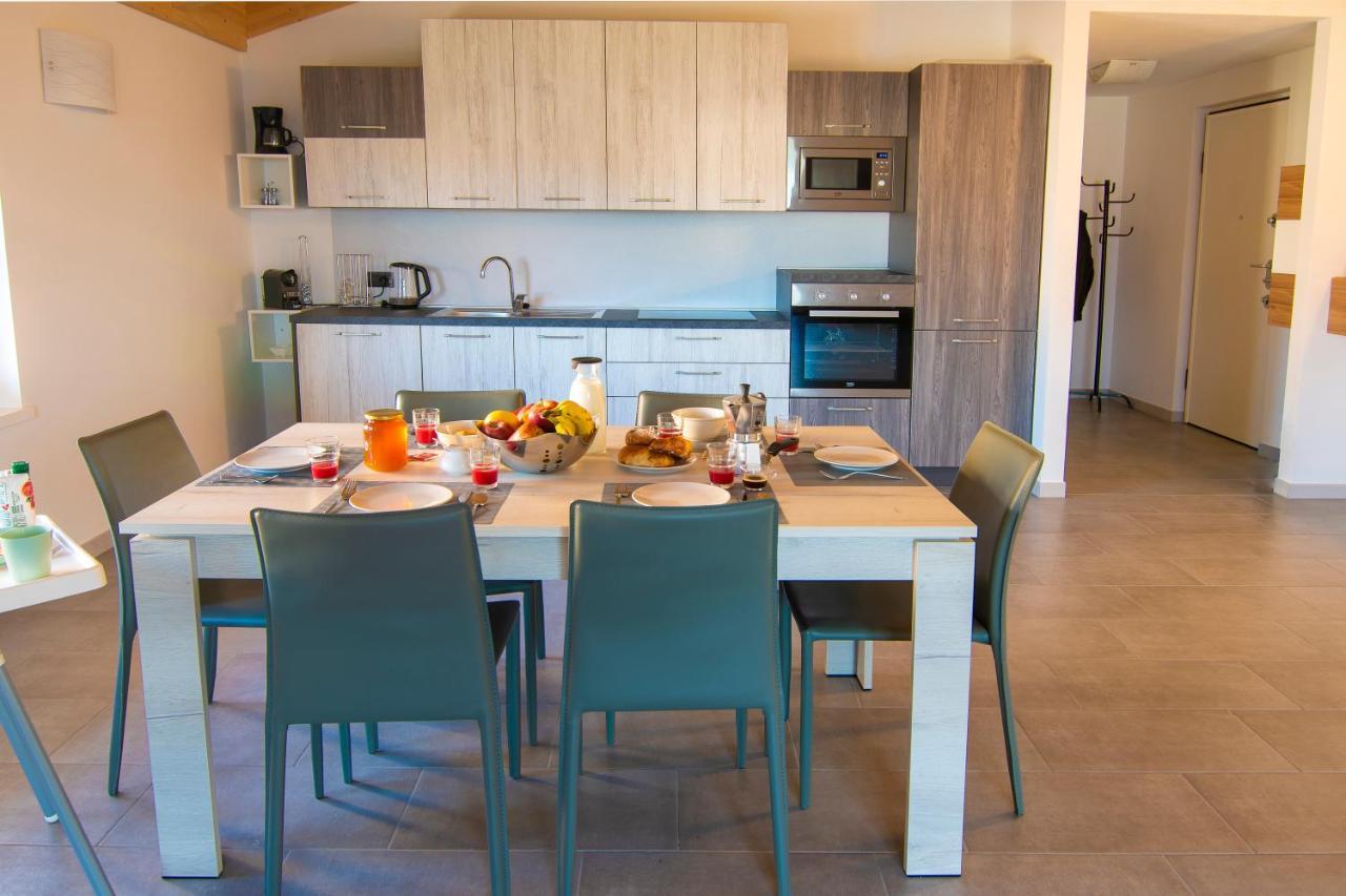 Attico Bella Vista Apartment Dubino ภายนอก รูปภาพ