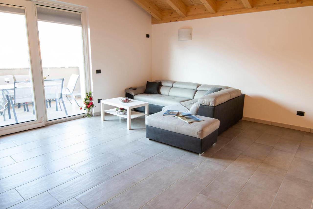 Attico Bella Vista Apartment Dubino ภายนอก รูปภาพ