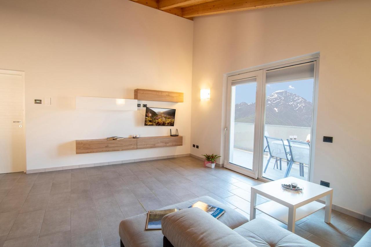 Attico Bella Vista Apartment Dubino ภายนอก รูปภาพ