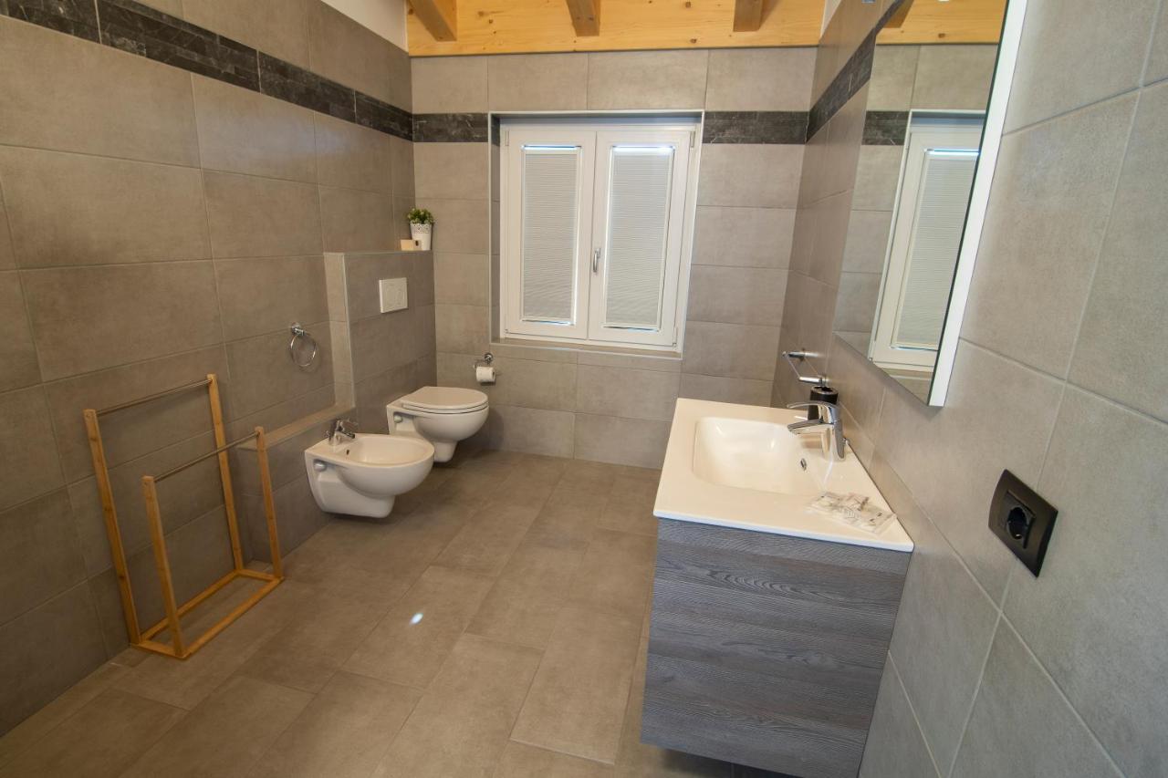 Attico Bella Vista Apartment Dubino ภายนอก รูปภาพ